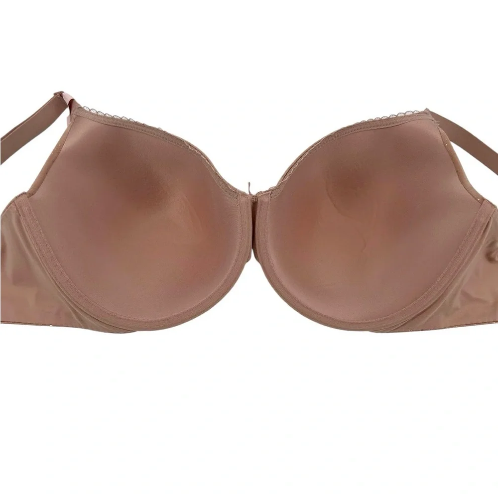 NWT Victoria’s Secret Heart and Dot Print Body by Victoria Perfect Coverage Bra